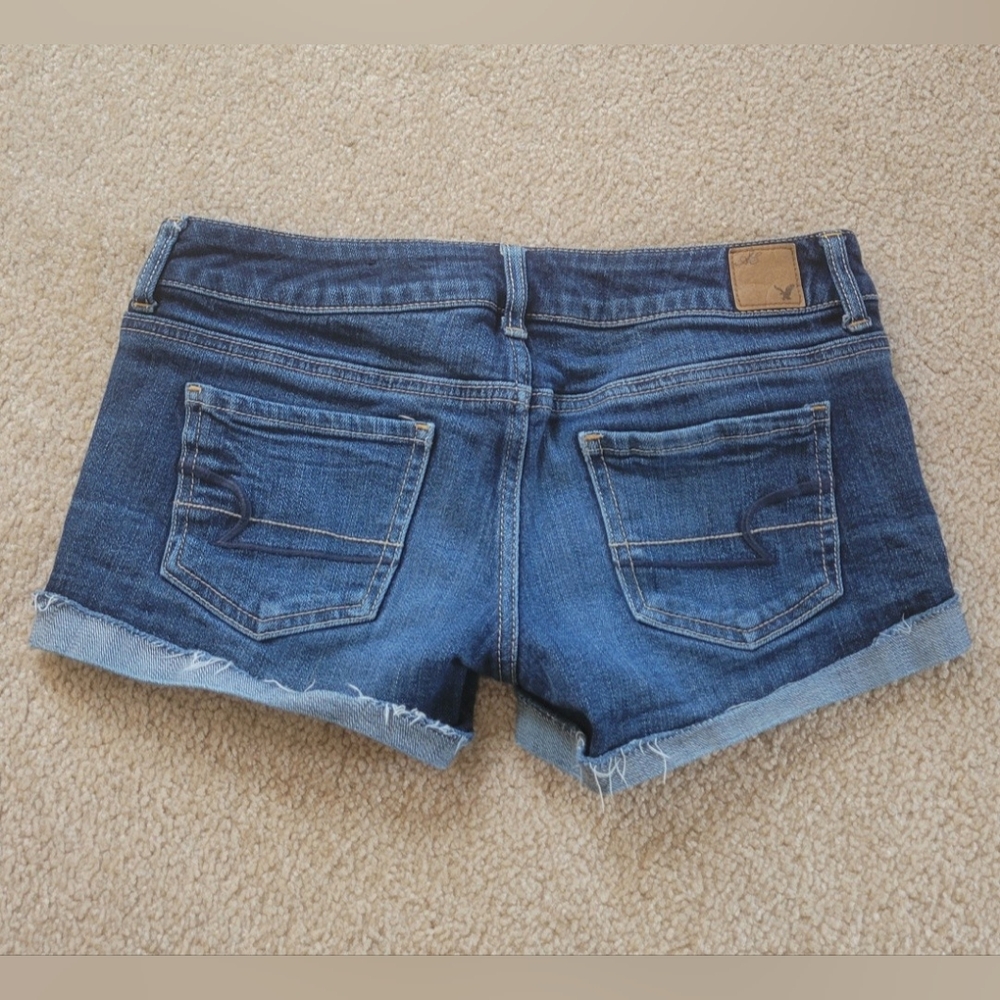 American Eagle stretch short short blue jean shorts women's size 2 Preowned - Picture 2 of 8